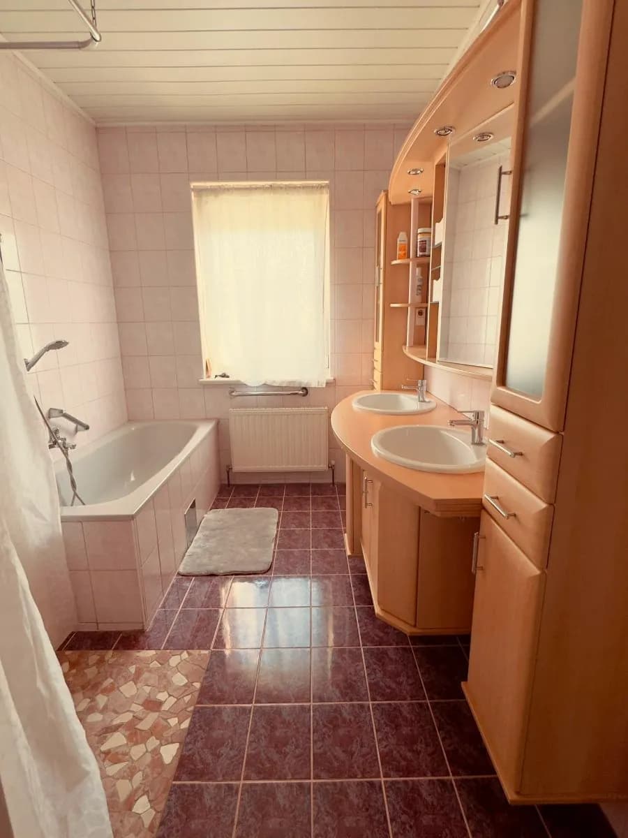 9-Zimmer-Gewerbeimmobilie mieten in Mödling – 280 m², € 2.650 – Bild 13 von 22