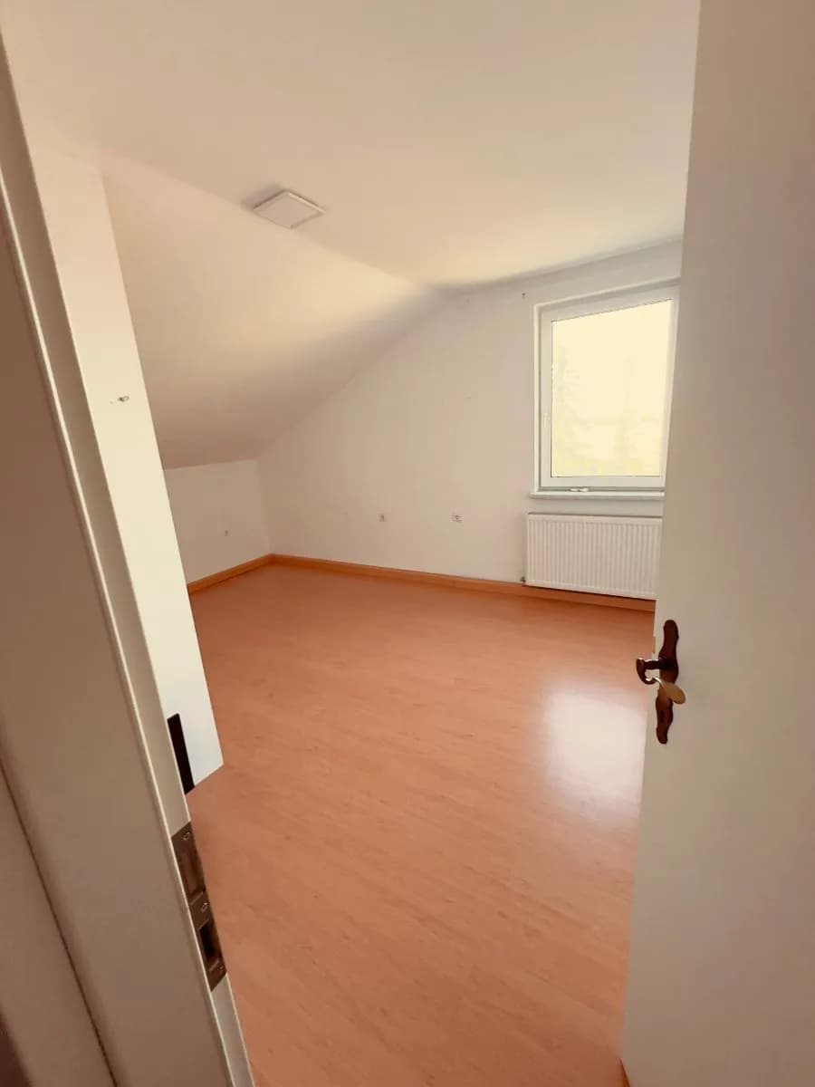 9-Zimmer-Gewerbeimmobilie mieten in Mödling – 280 m², € 2.650 – Bild 15 von 22