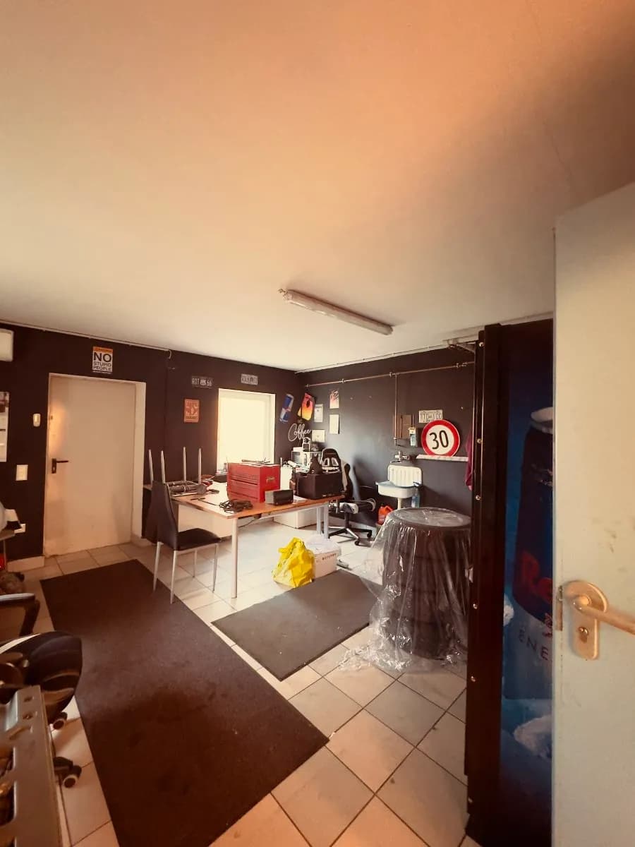 9-Zimmer-Gewerbeimmobilie mieten in Mödling – 280 m², € 2.650 – Bild 21 von 22