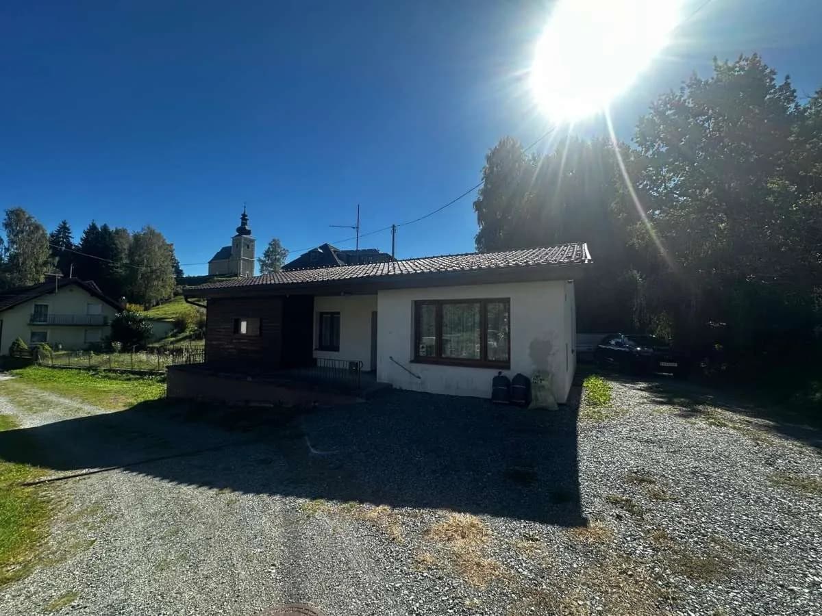 Haus kaufen in Feldkirchen – 100 m², € 230.000