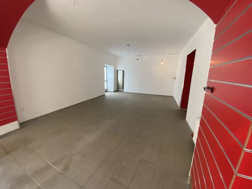 Gewerbeimmobilie mieten in Wien – 434 m², € 3.300 – Bild 2 von 13