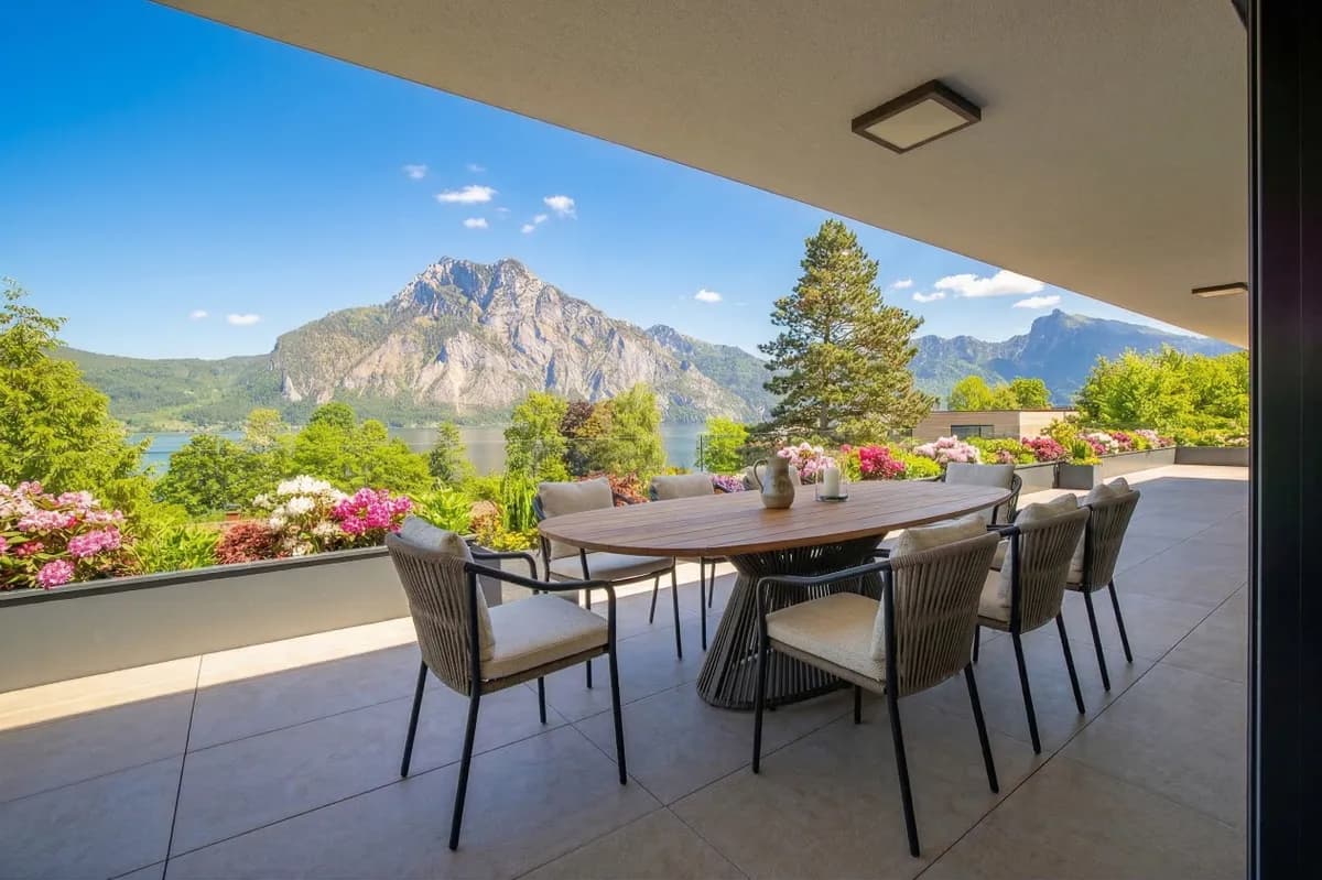 7-Zimmer-Wohnung kaufen in Gmunden – 221 m², € 1.980.000 – Bild 2 von 6