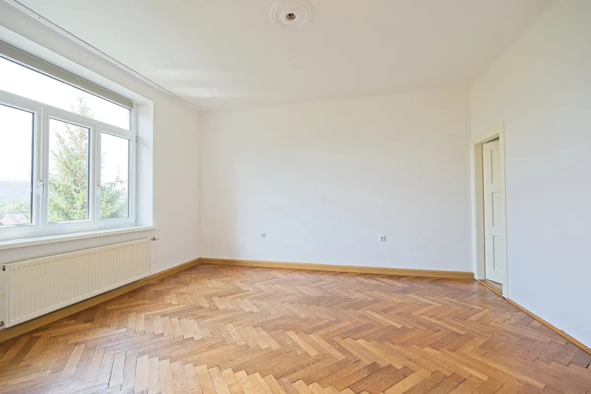 6-Zimmer-Gewerbeimmobilie mieten in Gmunden – 225 m², € 2.300 – Bild 8 von 16