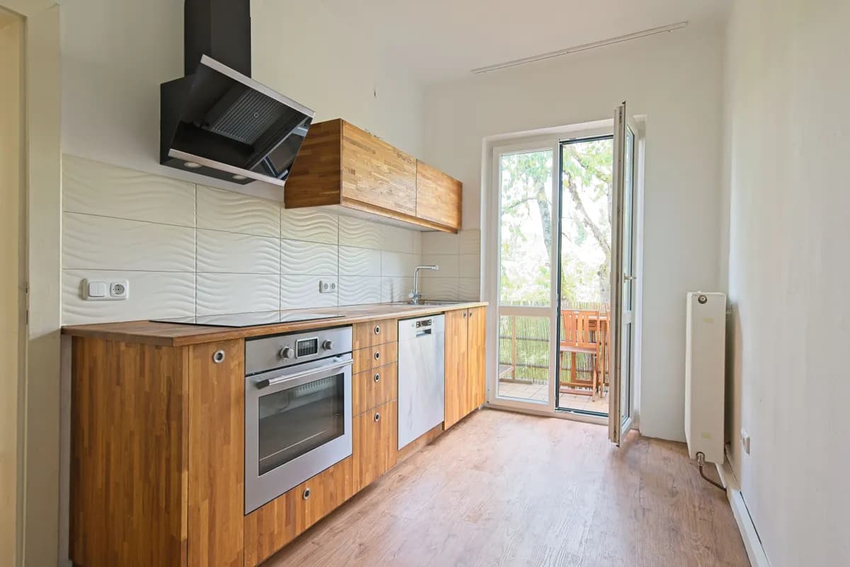 6-Zimmer-Gewerbeimmobilie mieten in Gmunden – 225 m², € 2.300 – Bild 9 von 16