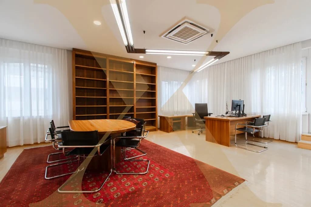 5-Zimmer-Gewerbeimmobilie mieten in Linz – 233 m², € 2.827