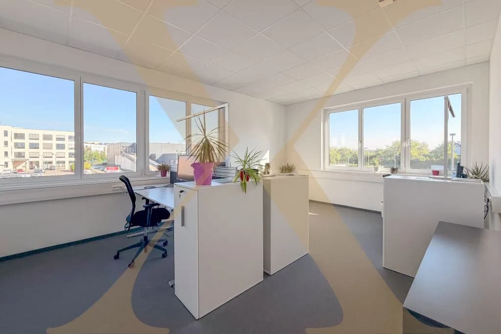 Gewerbeimmobilie mieten in Linz Land – 470 m², € 6.485