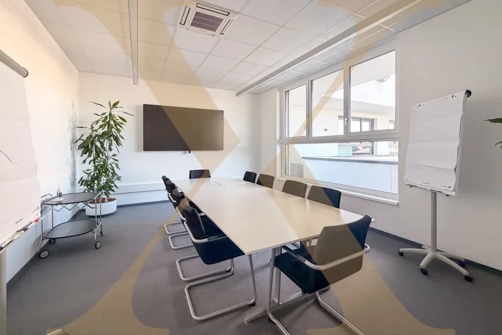 Gewerbeimmobilie mieten in Linz Land – 935 m², € 12.905