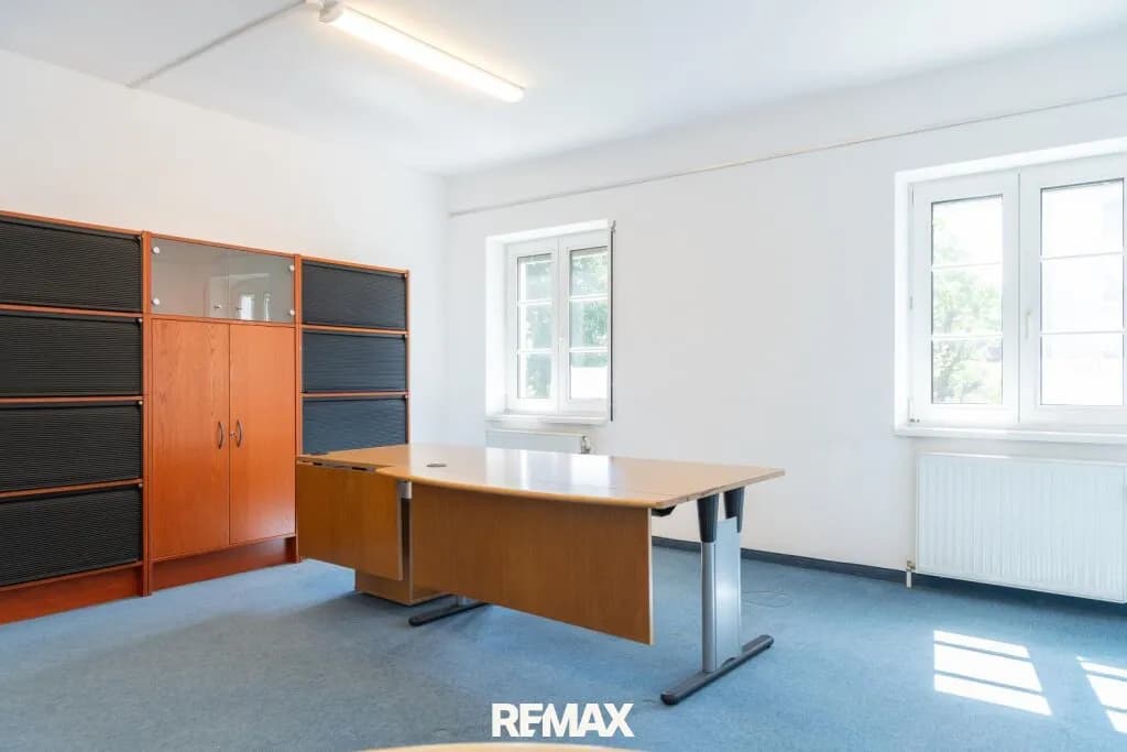 6-Zimmer-Gewerbeimmobilie mieten in Steyr – 230 m², € 1.800 – Bild 3 von 10
