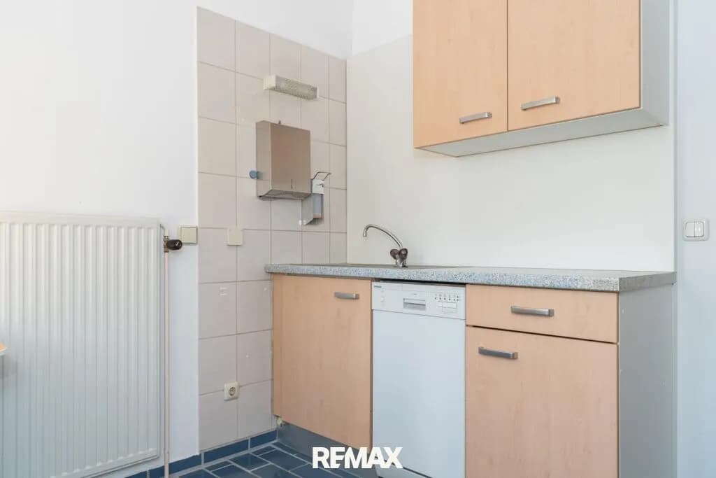 6-Zimmer-Gewerbeimmobilie mieten in Steyr – 230 m², € 1.800 – Bild 5 von 10