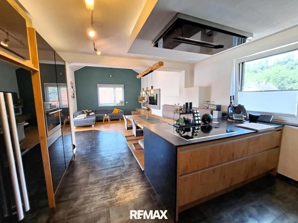 7-Zimmer-Wohnung kaufen in Steyr-Land – 290 m², € 738.000
