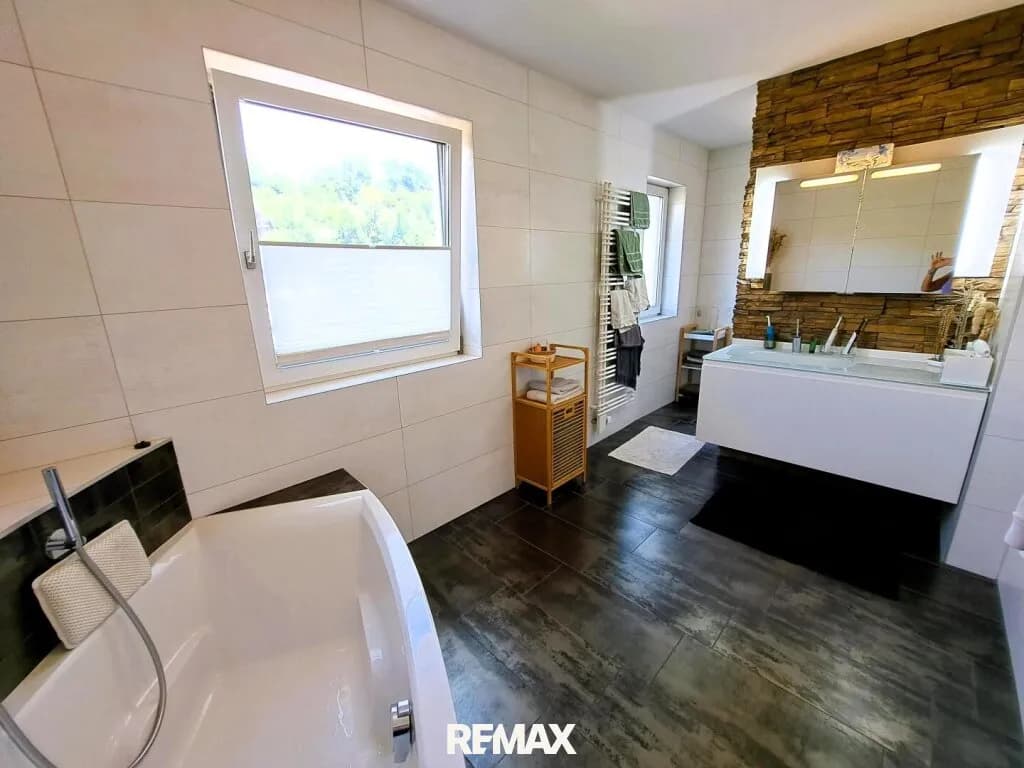 7-Zimmer-Wohnung kaufen in Steyr-Land – 290 m², € 738.000 – Bild 7 von 39