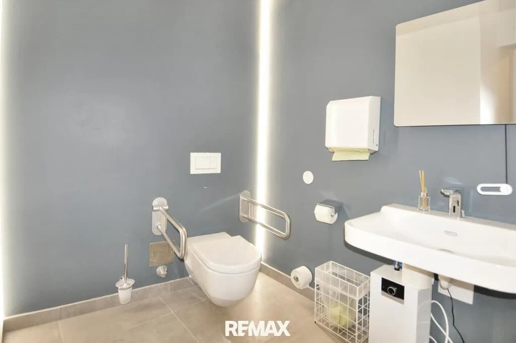 1-Zimmer-Gewerbeimmobilie mieten in Steyr – 42 m², € 416 – Bild 5 von 9