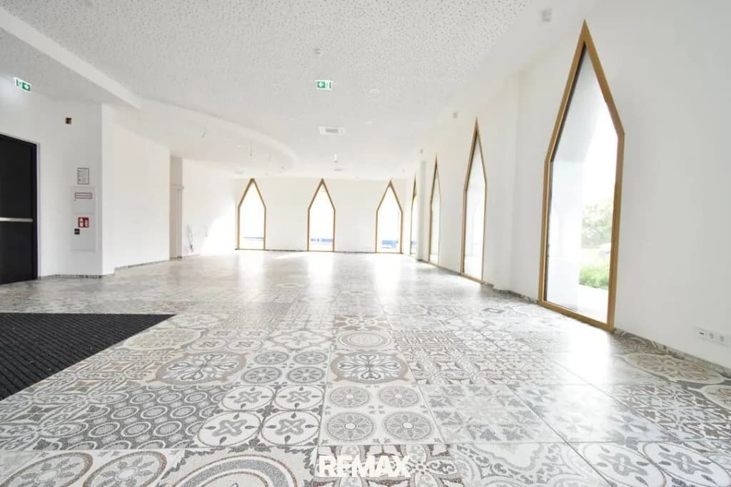 4-Zimmer-Gewerbeimmobilie mieten in Steyr – 217 m² – Bild 2 von 8