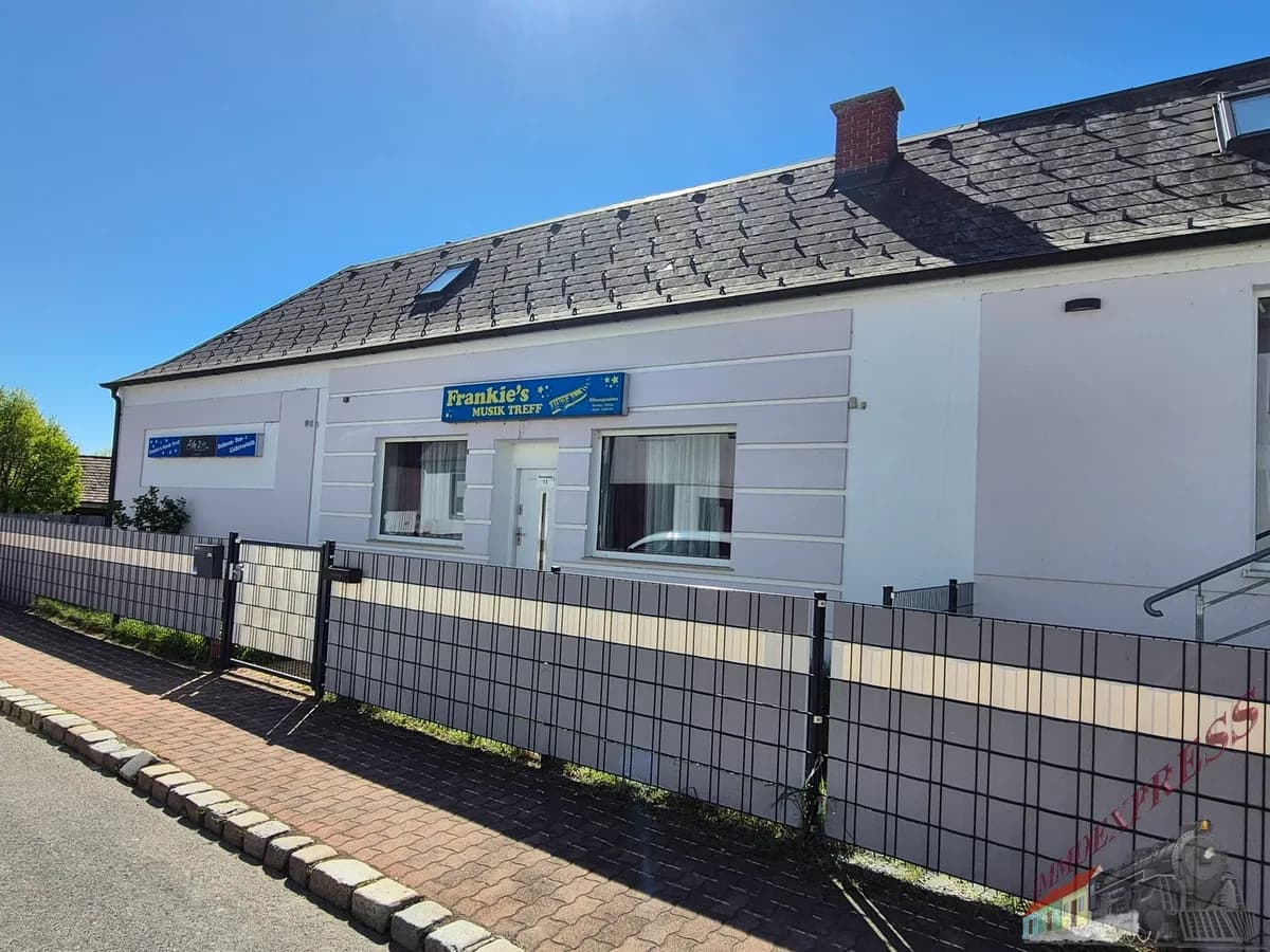 10-Zimmer-Haus mieten in Mattersburg – 700 m², € 2.430 – Bild 23 von 42