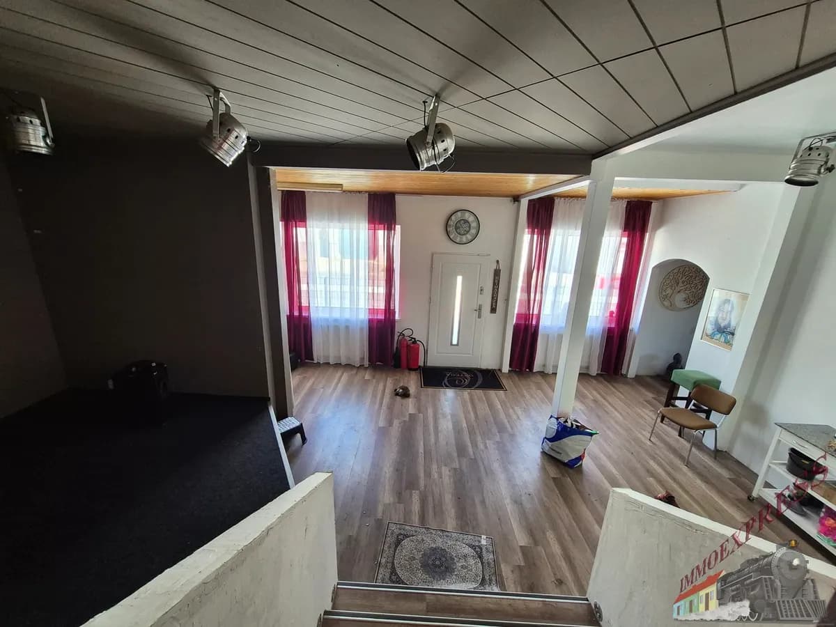10-Zimmer-Haus mieten in Mattersburg – 700 m², € 2.430 – Bild 28 von 42
