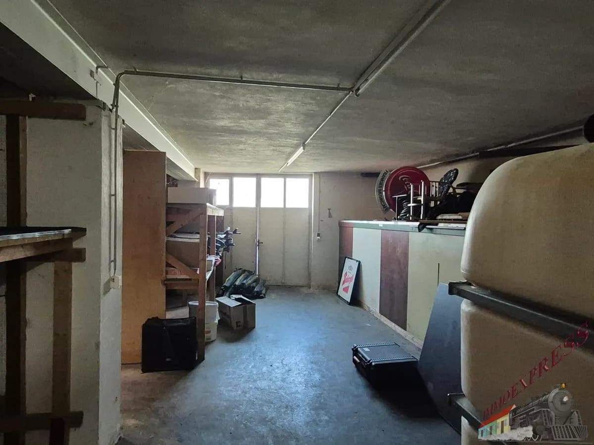 10-Zimmer-Haus mieten in Mattersburg – 700 m², € 2.430 – Bild 41 von 42