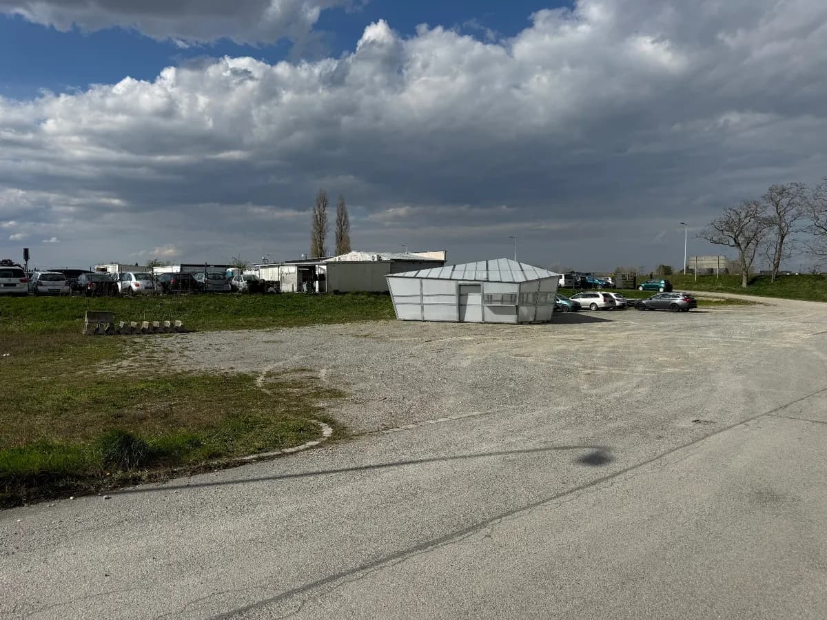 Gewerbeimmobilie mieten in Gänserndorf – 25 m², € 950 – Bild 11 von 12