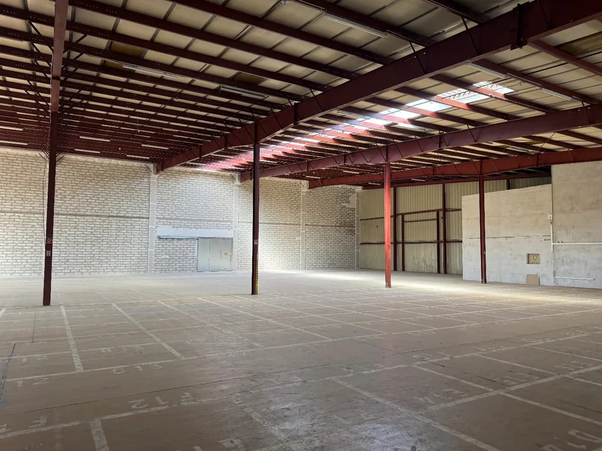 Gewerbeimmobilie mieten in Gänserndorf – 2 600 m², € 7.800 – Bild 12 von 16