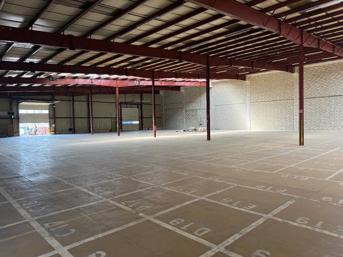 Gewerbeimmobilie mieten in Gänserndorf – 2 600 m², € 7.800 – Bild 13 von 16
