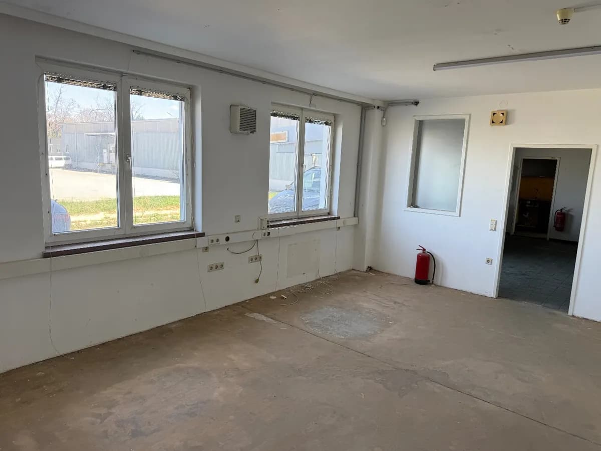 Gewerbeimmobilie mieten in Gänserndorf – 2 600 m², € 7.800 – Bild 15 von 16