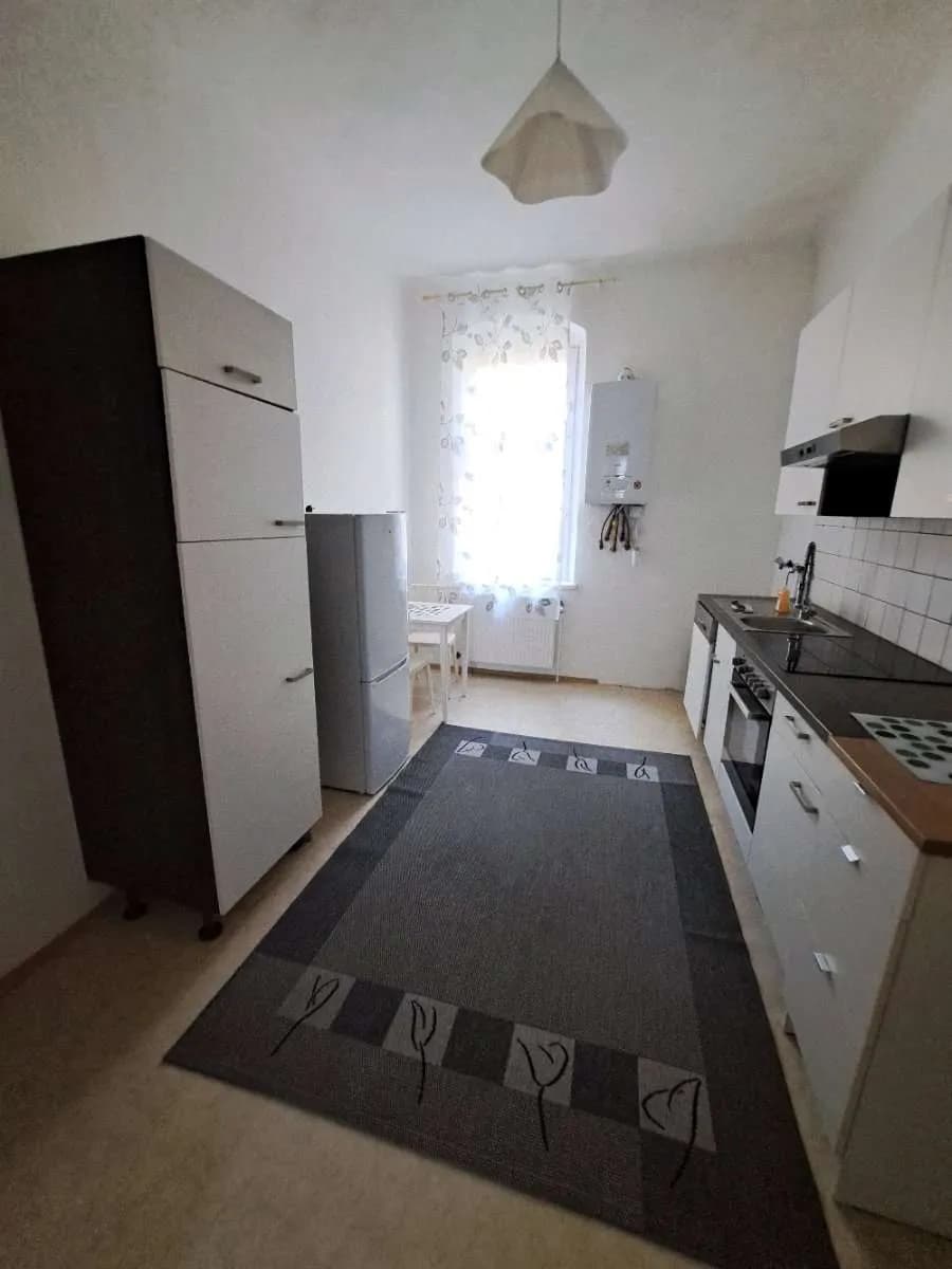 1-Zimmer-Wohnung mieten in Wiener Neustadt – 50 m², € 730 – Bild 2 von 5