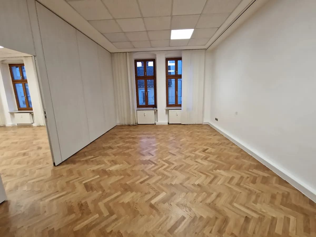 3-Zimmer-Gewerbeimmobilie mieten in Linz – 120 m², € 1.393 – Bild 5 von 8