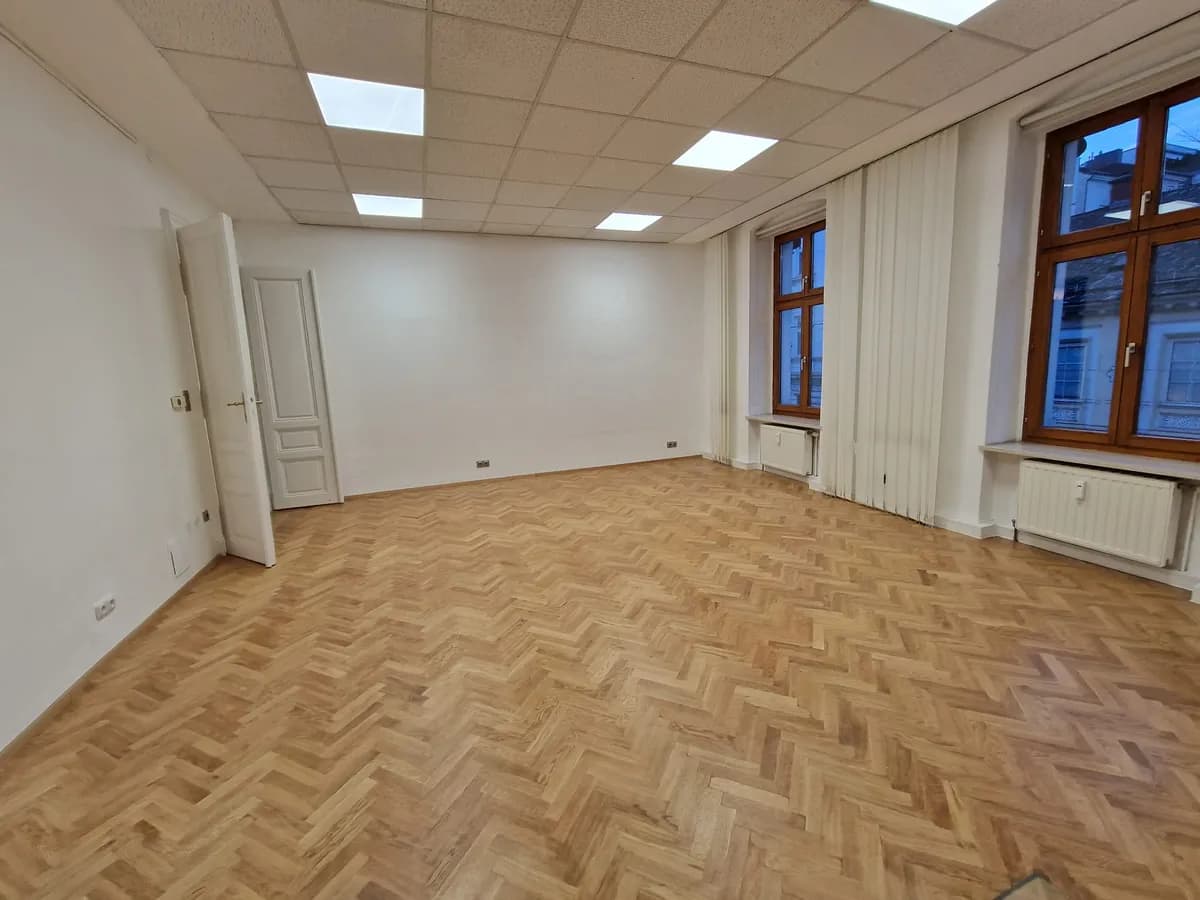 3-Zimmer-Gewerbeimmobilie mieten in Linz – 120 m², € 1.393 – Bild 6 von 8