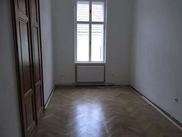 4-Zimmer-Wohnung mieten in Wiener Neustadt – 155 m², € 1.490