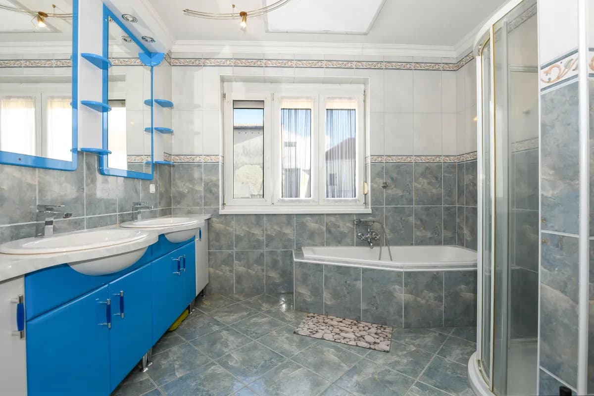 9-Zimmer-Gewerbeimmobilie kaufen in Neusiedl am See – 367 m², € 845.000 – Bild 8 von 13
