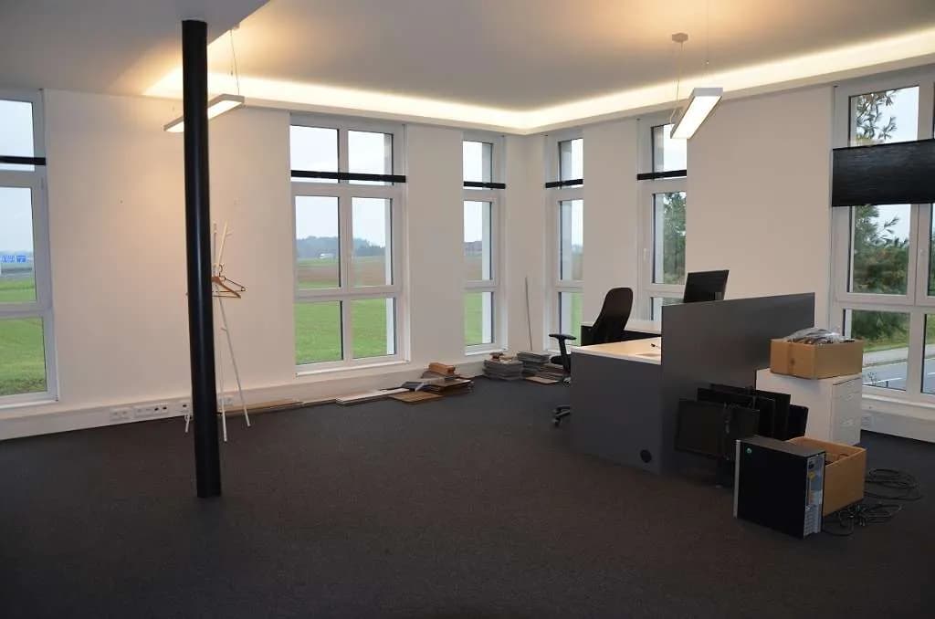 Gewerbeimmobilie mieten in Wels-Land – 735 m², € 7.500 – Bild 8 von 21