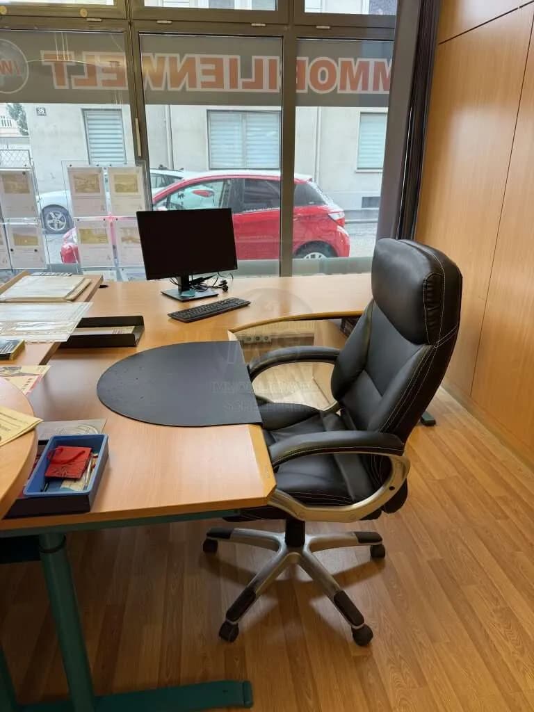 Gewerbeimmobilie mieten in Wels – 65 m², € 800