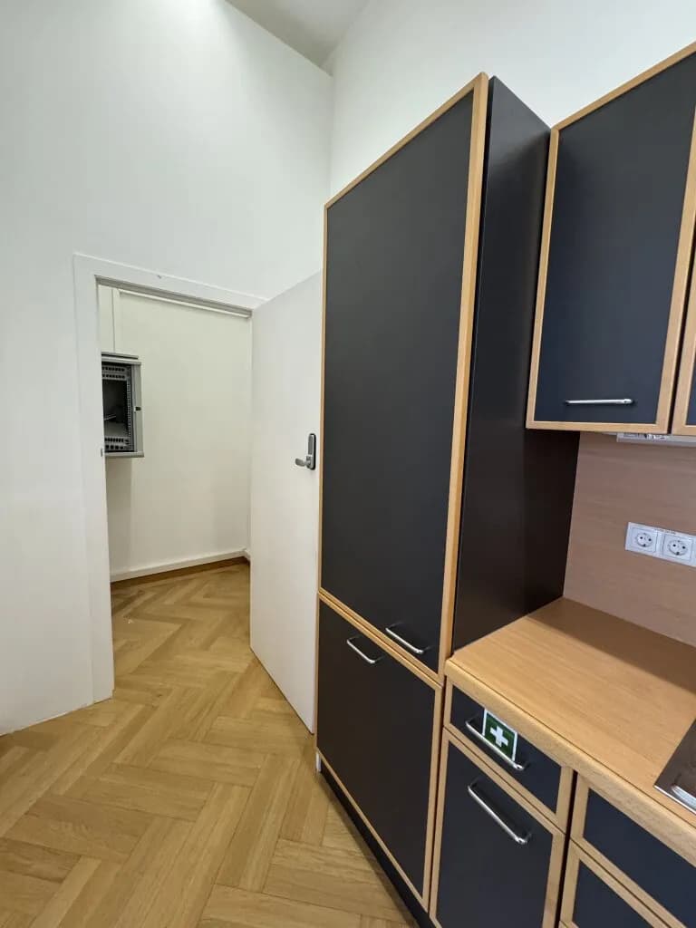 3-Zimmer-Gewerbeimmobilie mieten in Wien – 124 m², € 3.006 – Bild 10 von 11