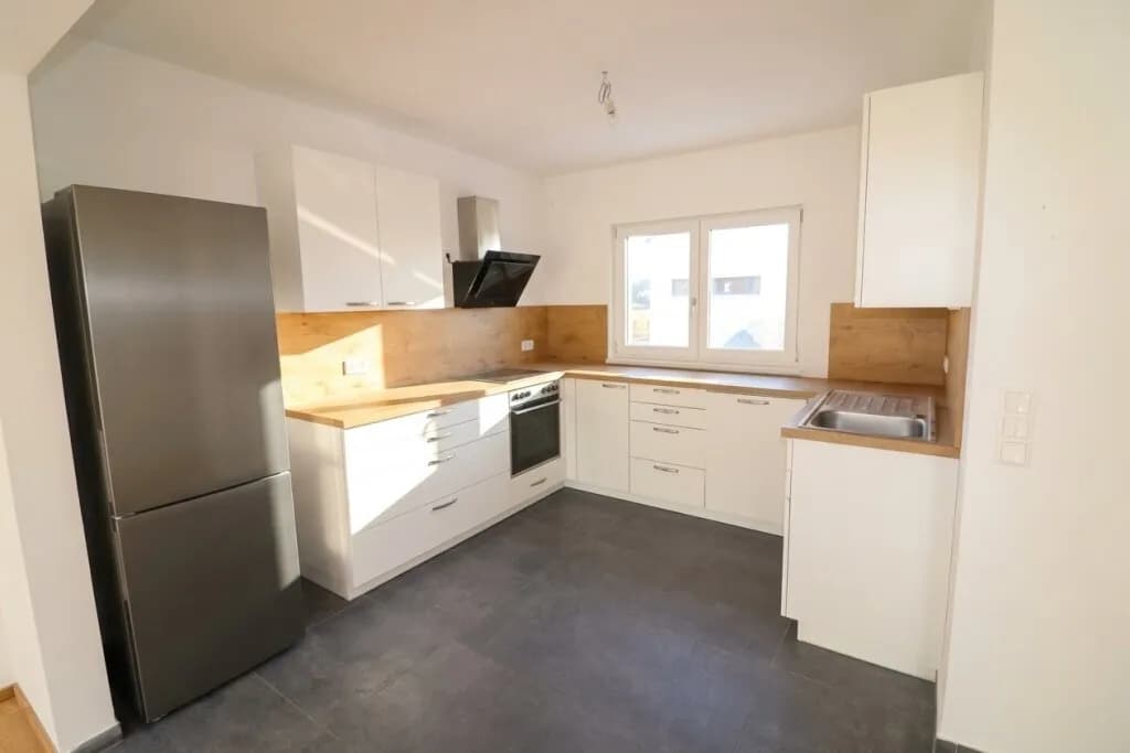 4-Zimmer-Haus mieten in Gänserndorf – 132,62 m², € 2.328 – Bild 2 von 14