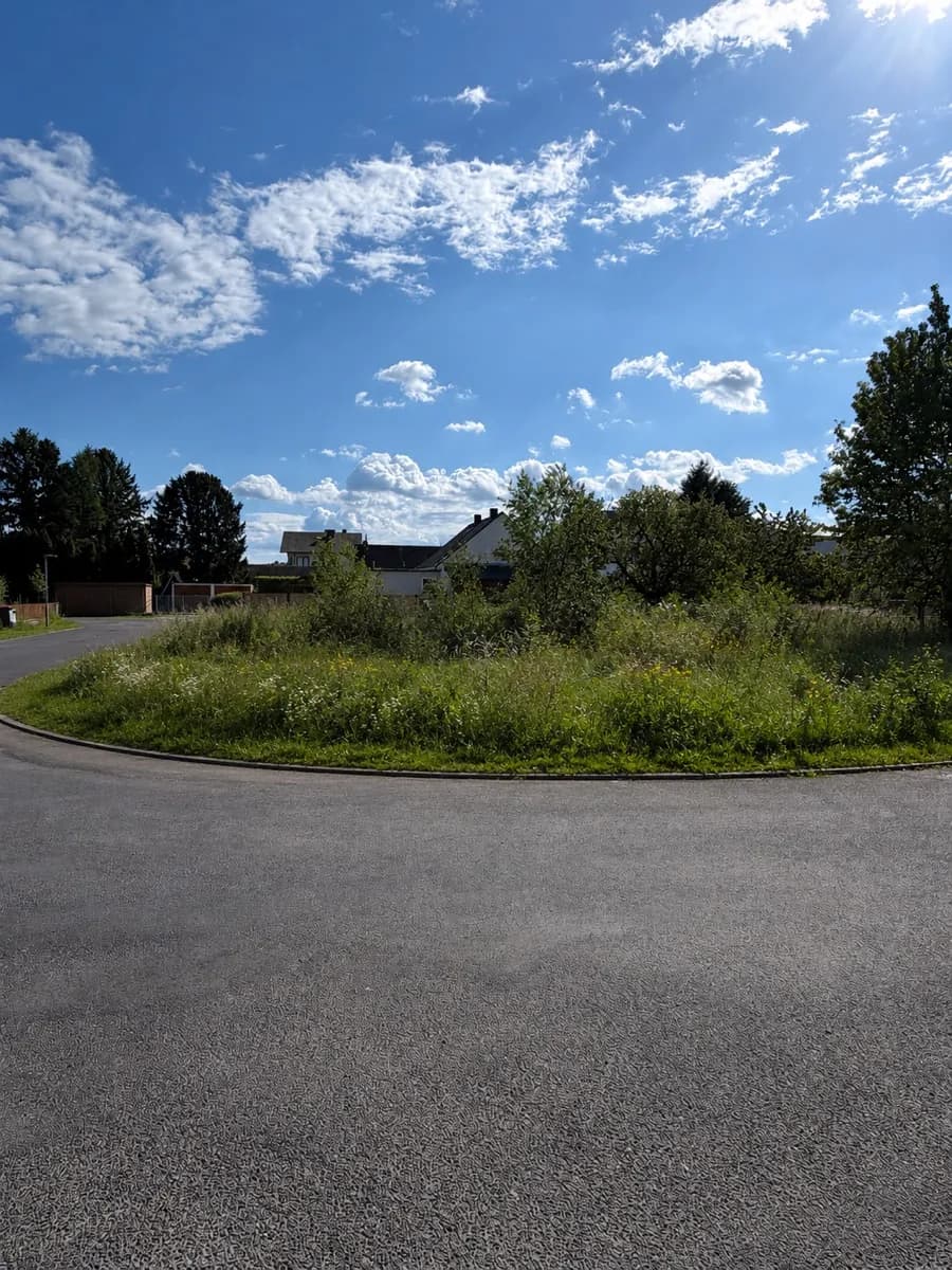 Grundstück kaufen in Wiener Neustadt Land – 647 m², € 180.000