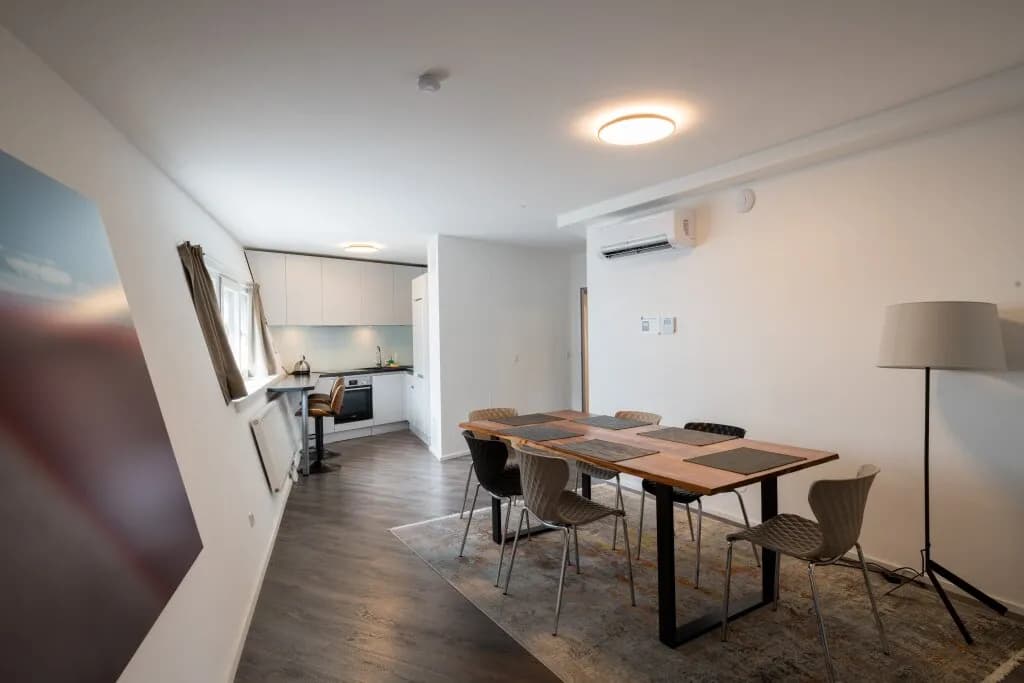 4-Zimmer-Wohnung mieten in Wien – 98 m², € 2.999 – Bild 2 von 13