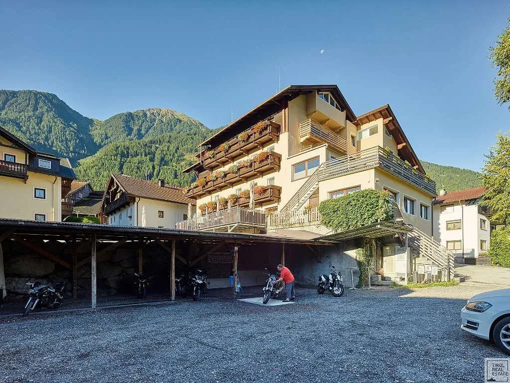 21-Zimmer-Gewerbeimmobilie kaufen in Imst – 1 313 m², € 1.750.000 – Bild 3 von 31