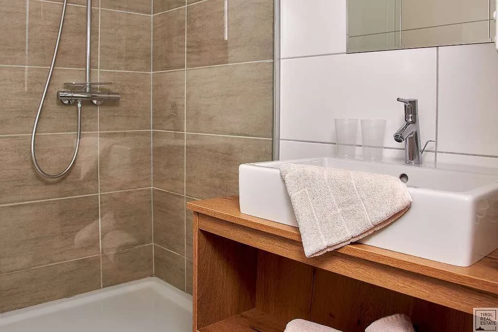 21-Zimmer-Gewerbeimmobilie kaufen in Imst – 1 313 m², € 1.750.000 – Bild 8 von 31