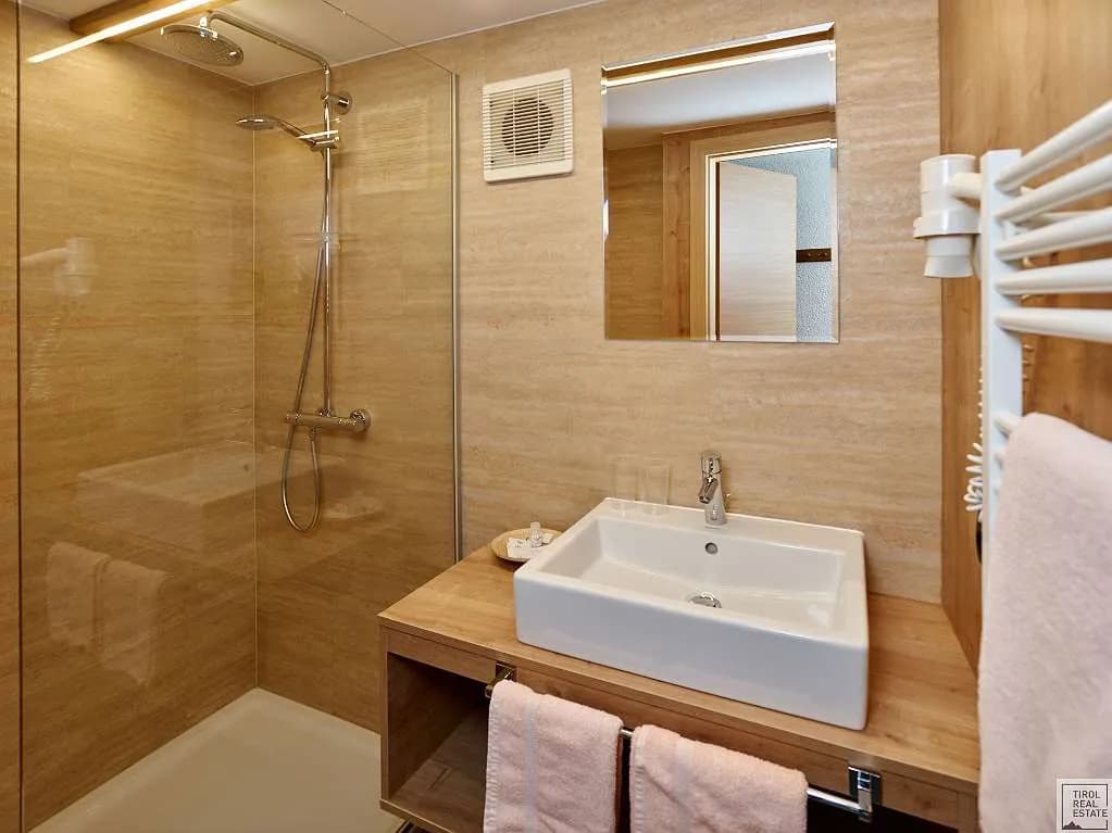 21-Zimmer-Gewerbeimmobilie kaufen in Imst – 1 313 m², € 1.750.000 – Bild 19 von 31