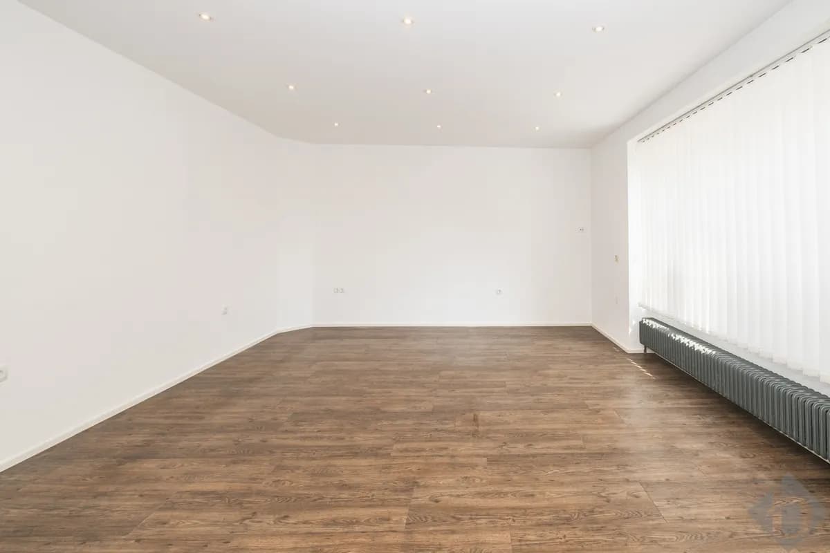 3-Zimmer-Gewerbeimmobilie mieten in Salzburg Stadt – 82 m², € 1.240 – Bild 4 von 11