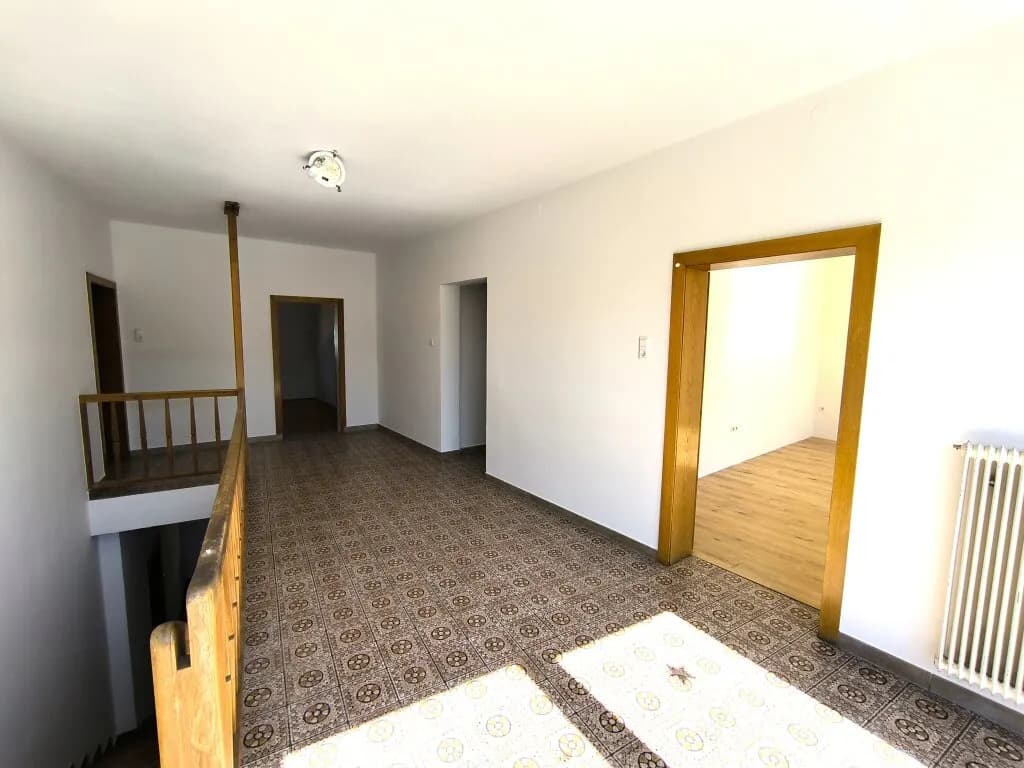 7-Zimmer-Wohnung kaufen in Völkermarkt – 254 m², € 275.000 – Bild 22 von 26