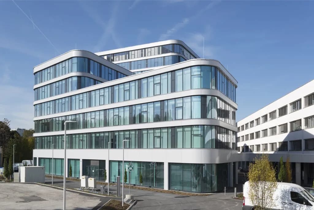 Gewerbeimmobilie mieten in Linz – 610 m², € 11.407