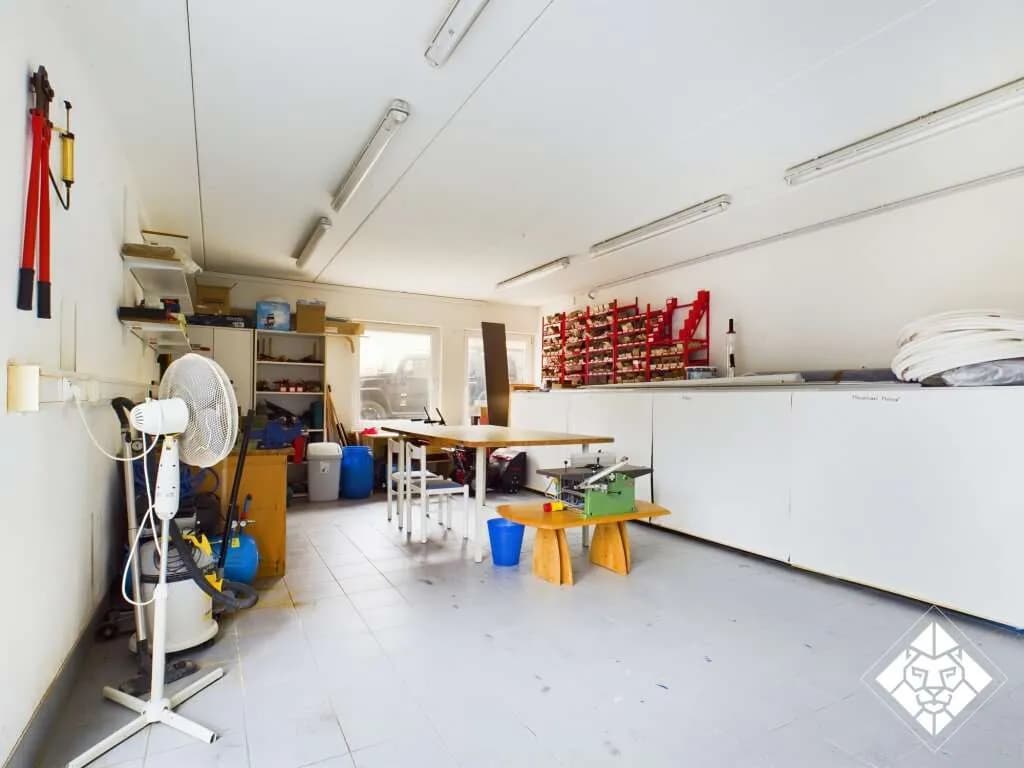 8-Zimmer-Gewerbeimmobilie kaufen in Kufstein – 815 m², € 1.590.000 – Bild 28 von 31