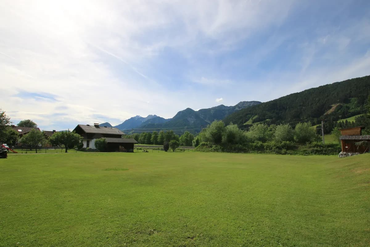 Grundstück kaufen in Liezen – 2 518 m², € 855.000