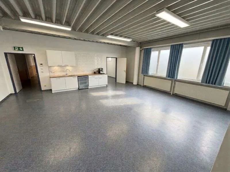 1-Zimmer-Gewerbeimmobilie mieten in Weiz – 938 m², € 11.894 – Bild 15 von 26