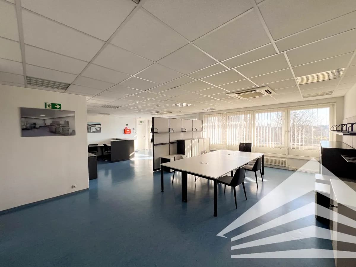 13-Zimmer-Gewerbeimmobilie mieten in Linz – 370 m², € 4.532 – Bild 4 von 14