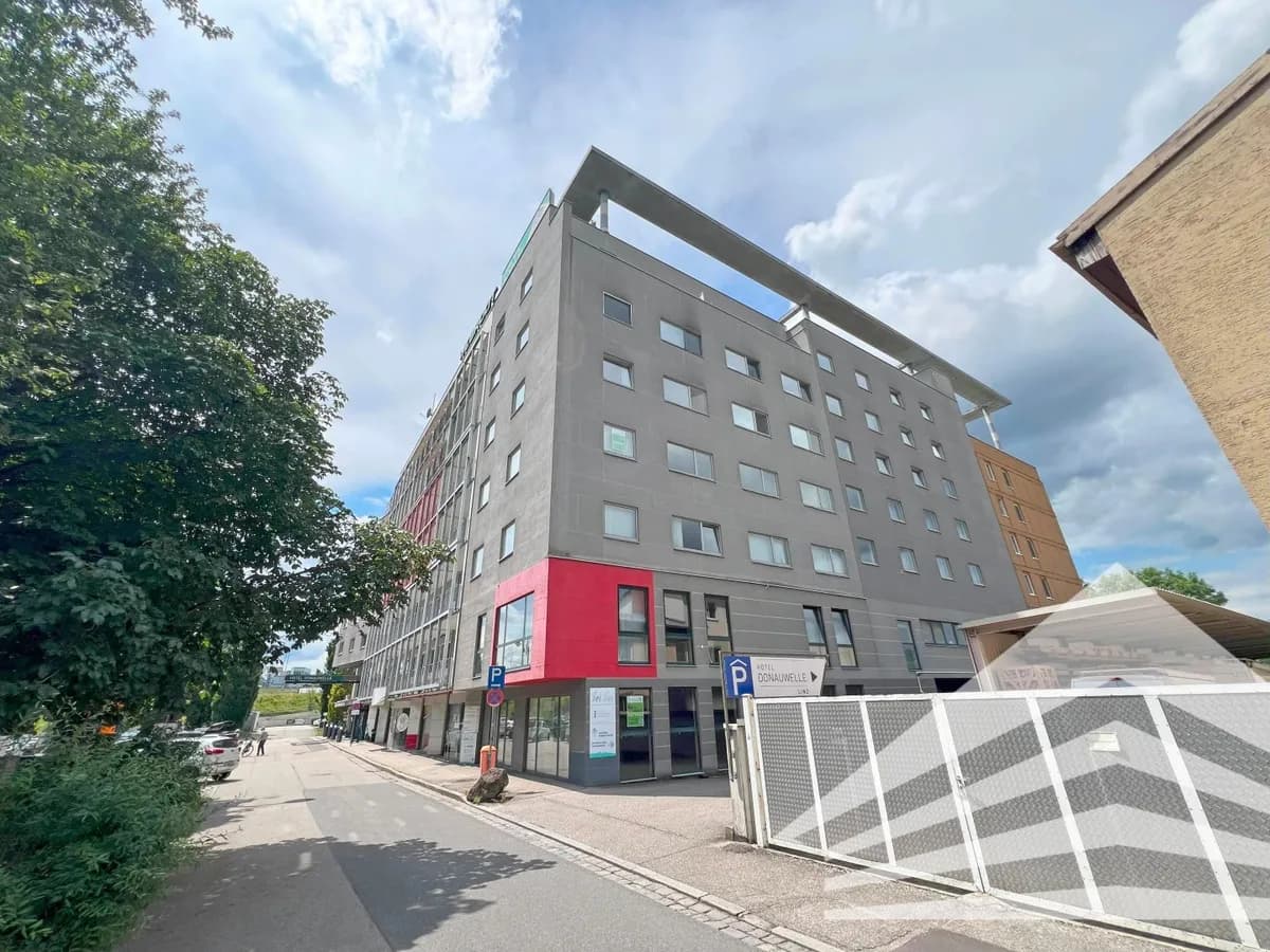 13-Zimmer-Gewerbeimmobilie mieten in Linz – 370 m², € 4.532 – Bild 12 von 14