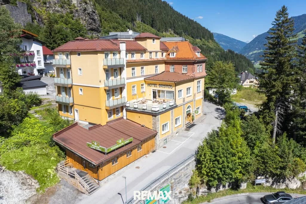20-Zimmer-Gewerbeimmobilie kaufen in Sankt Johann im Pongau – 1 657 m², € 2.300.000