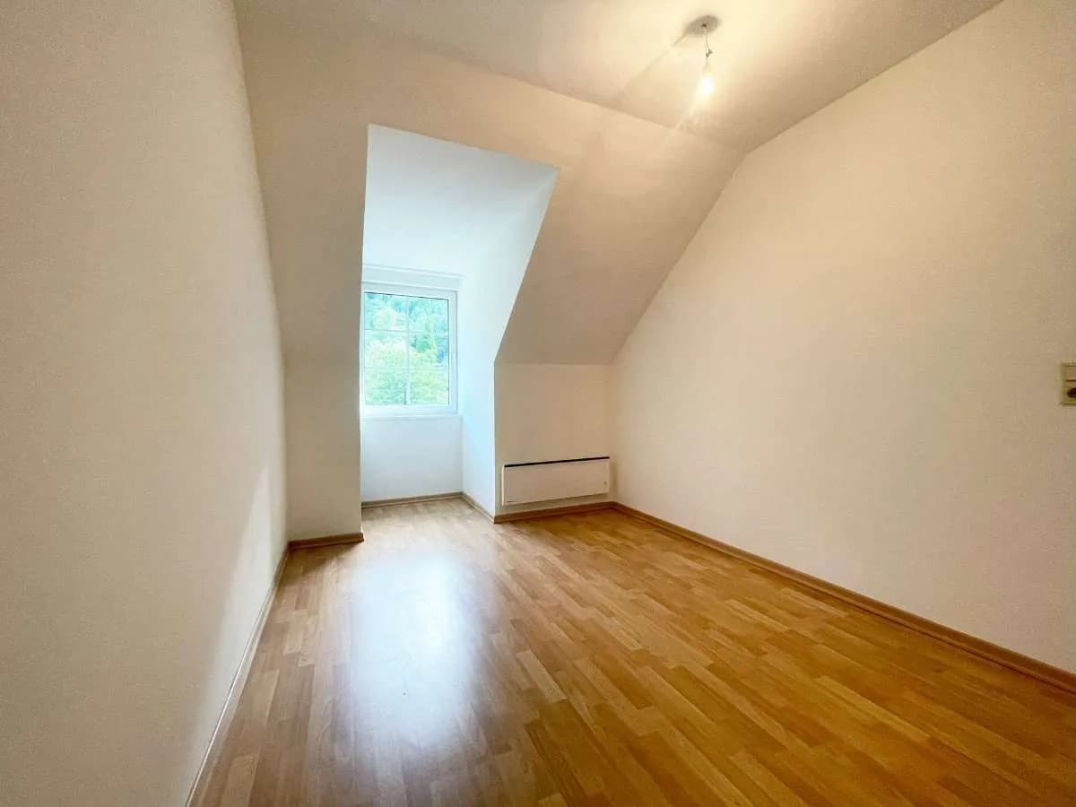 3-Zimmer-Wohnung mieten in Neunkirchen – 76,96 m², € 682 – Bild 8 von 12