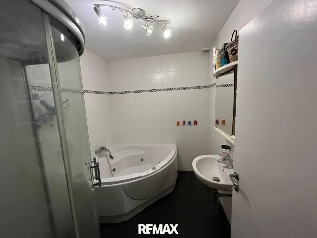 10-Zimmer-Gewerbeimmobilie kaufen in Wien – 331 m², € 1.850.000 – Bild 11 von 32