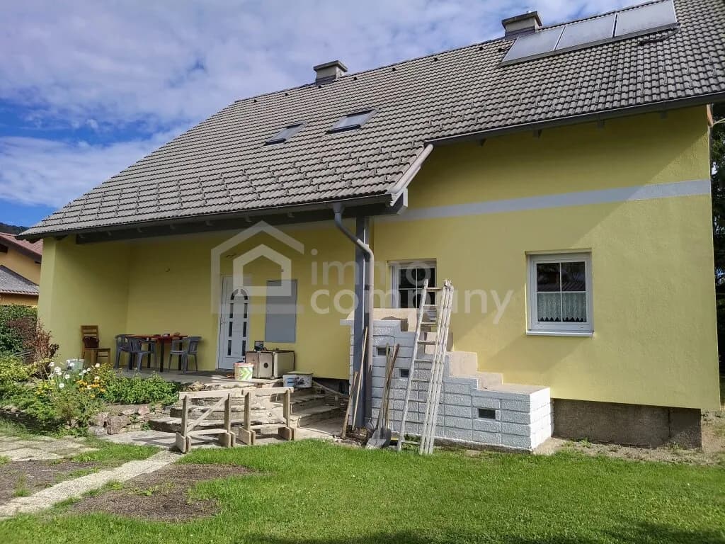 7-Zimmer-Haus kaufen in Neunkirchen – 169,2 m², € 320.000 – Bild 3 von 13